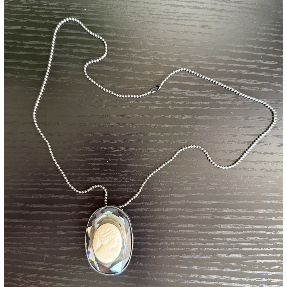 Faceted Crystal Cameo Necklace Lady Profile Pendant Silver Tone Dog Tag